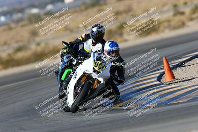 media/Jan-09-2022-SoCal Trackdays (Sun) [[2b1fec8404]]/Turn 11 (935am)/